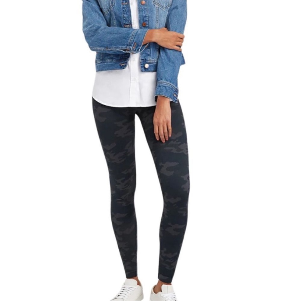 SPANX Black Camo High-Rise Leggings